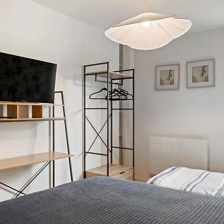 Holiday home Maison Calme Avec Jardin - 10 Pers - Proche Centre *