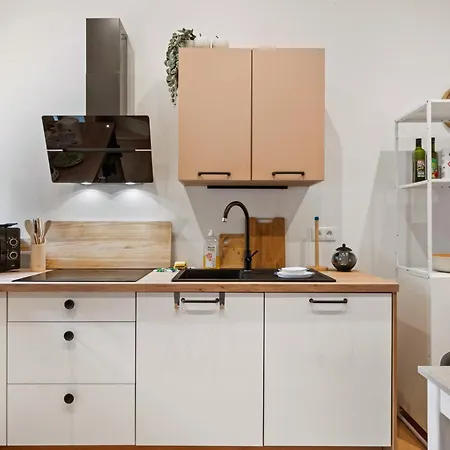 Maison Calme Avec Jardin - 10 Pers - Proche Centre Hébergement de vacances *